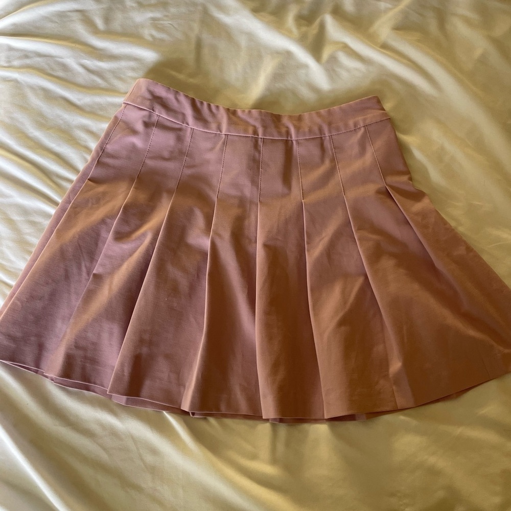 Pink pleated Aritzia skirt Sunday Best size 6